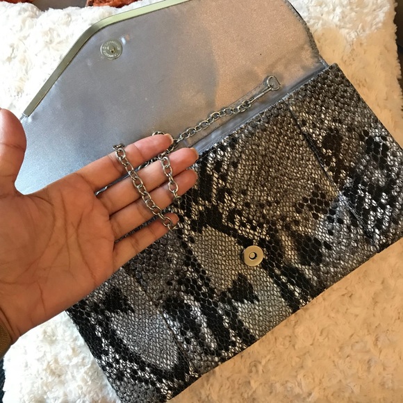 Trendy Python Clutch - Picture 3 of 4